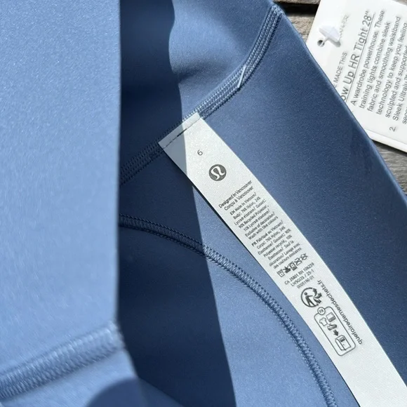 Lululemon Glow Up Super-High-Rise Tight 28" Washed Denim size 6 NWT Blue legging - Picture 5 of 8